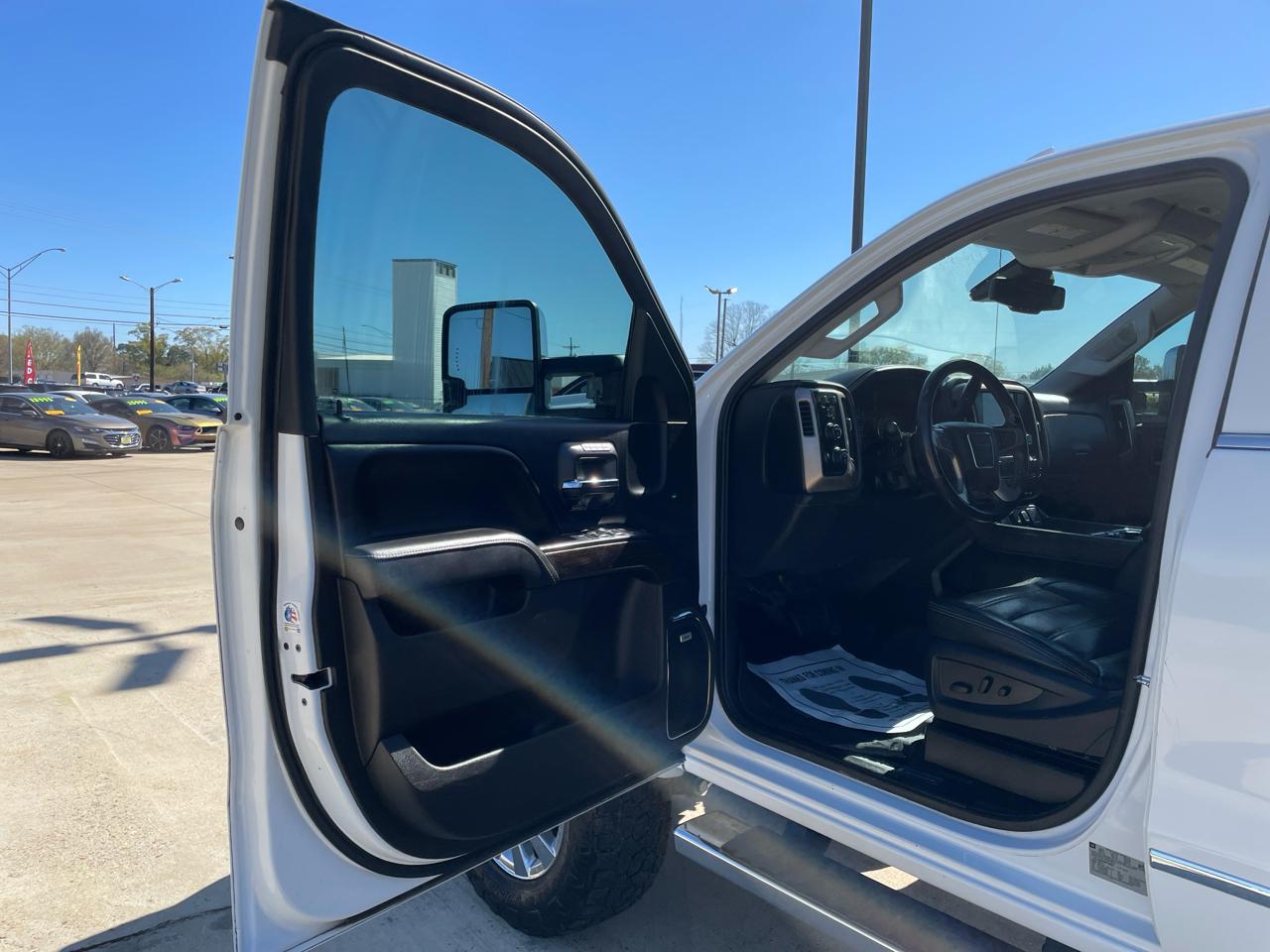 GMC Sierra 2500HD 4WD Crew Cab 153.7" Denali 2017