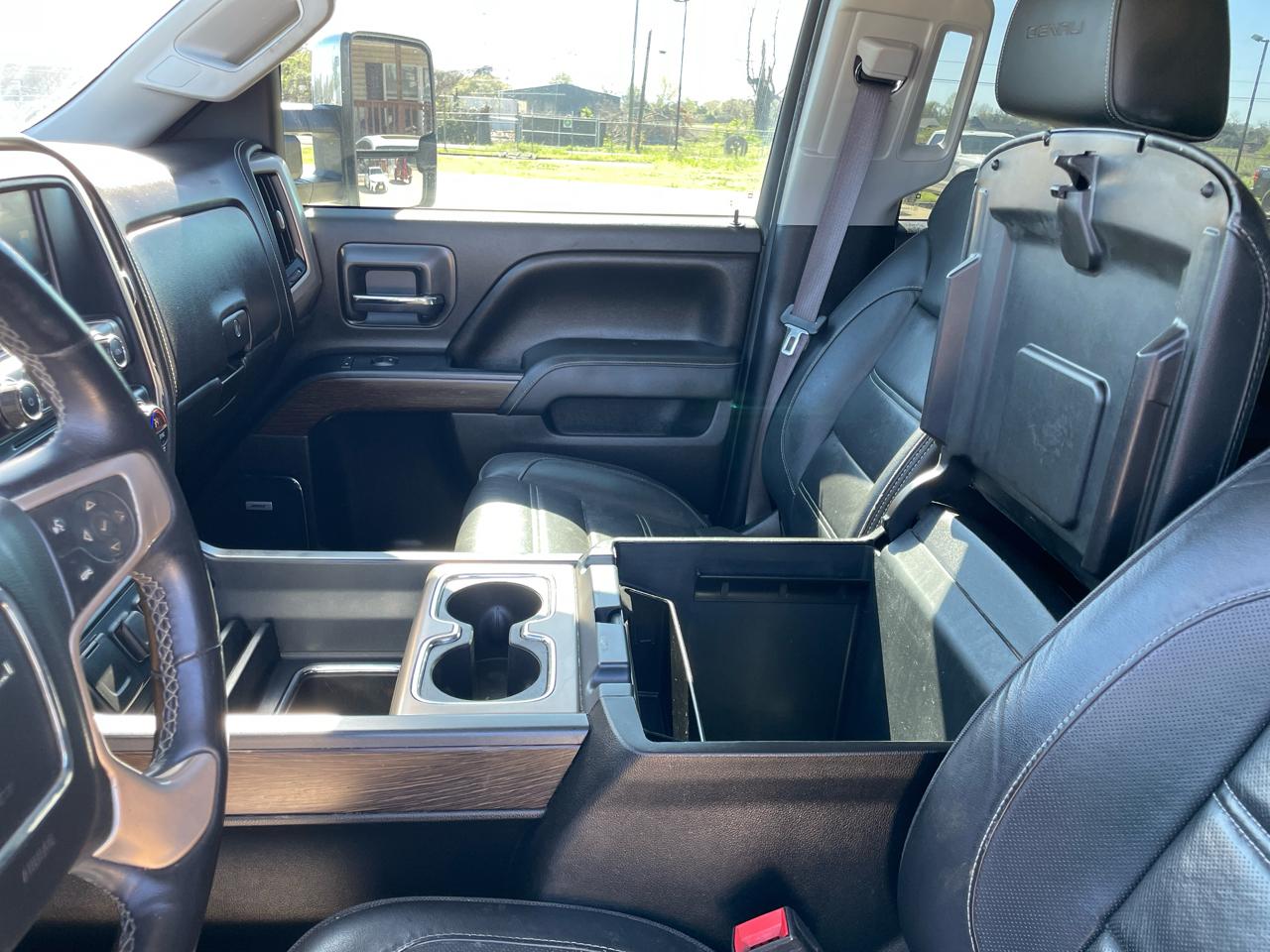 GMC Sierra 2500HD 4WD Crew Cab 153.7" Denali 2017