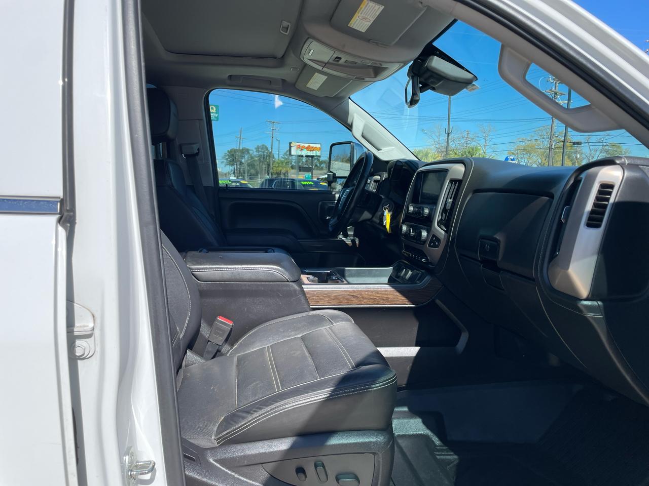 GMC Sierra 2500HD 4WD Crew Cab 153.7" Denali 2017