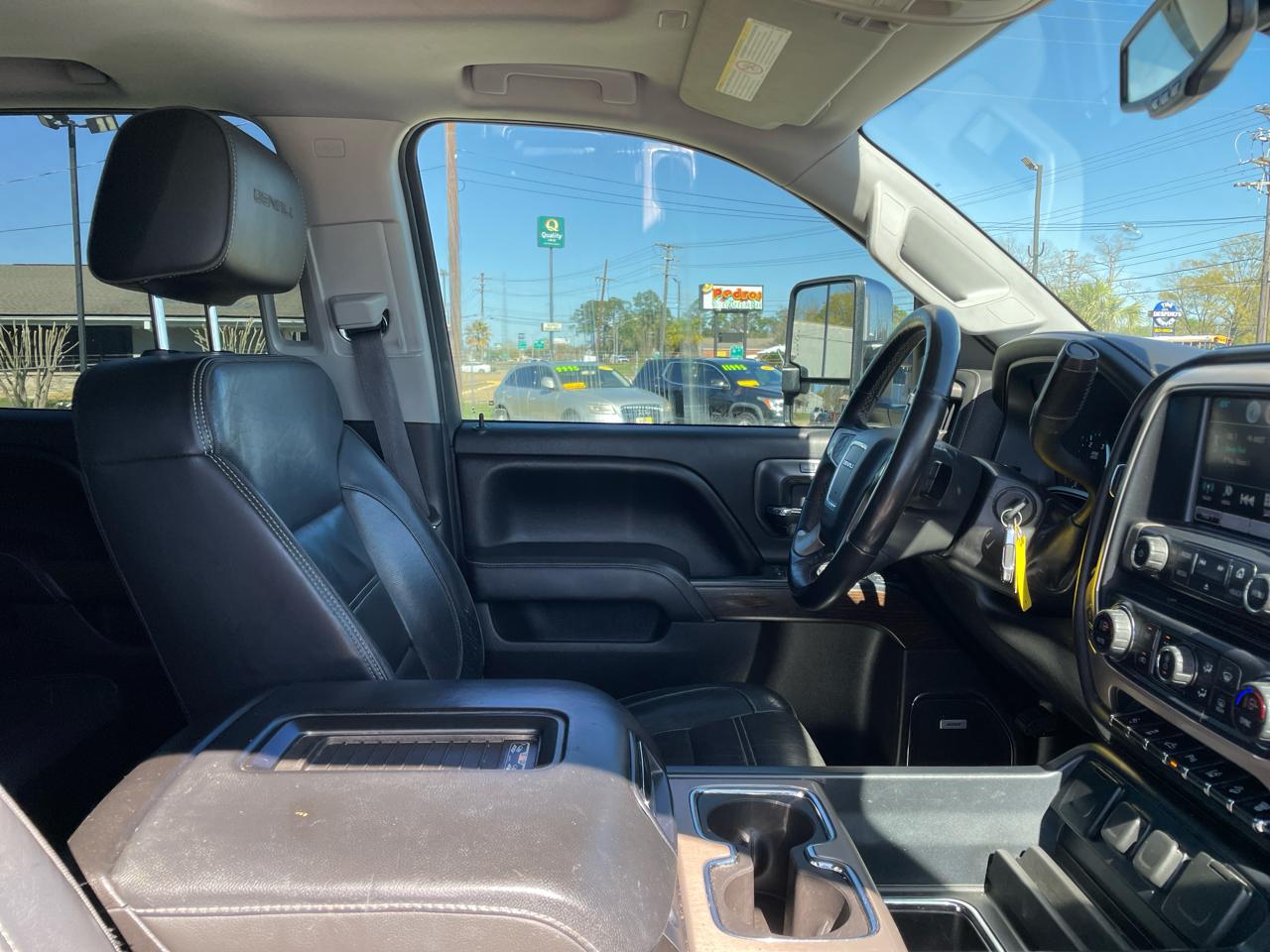 GMC Sierra 2500HD 4WD Crew Cab 153.7" Denali 2017