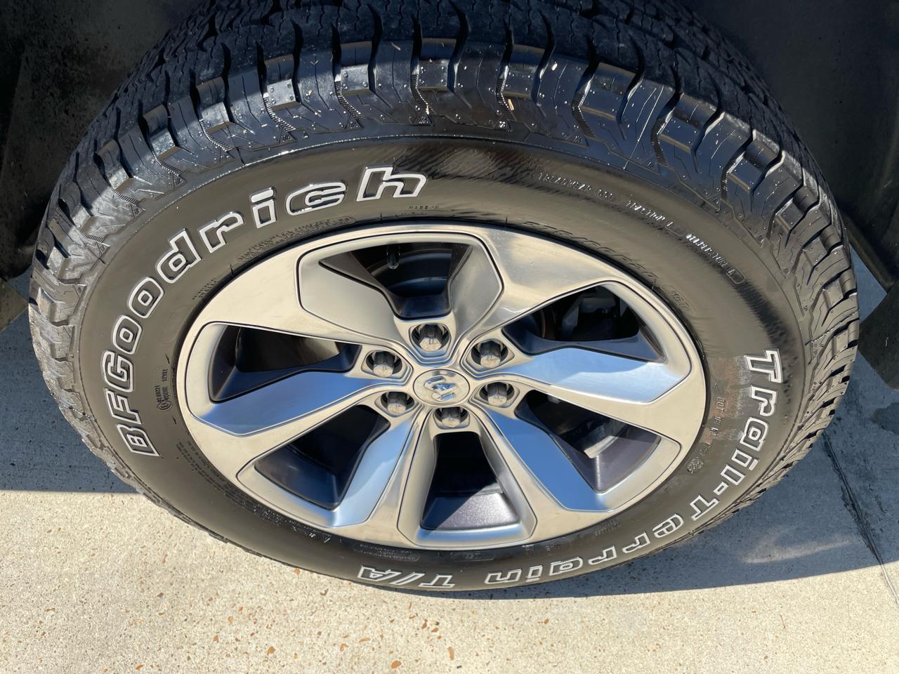 RAM 1500 Limited 4x4 Crew Cab 5'7" Box 2019