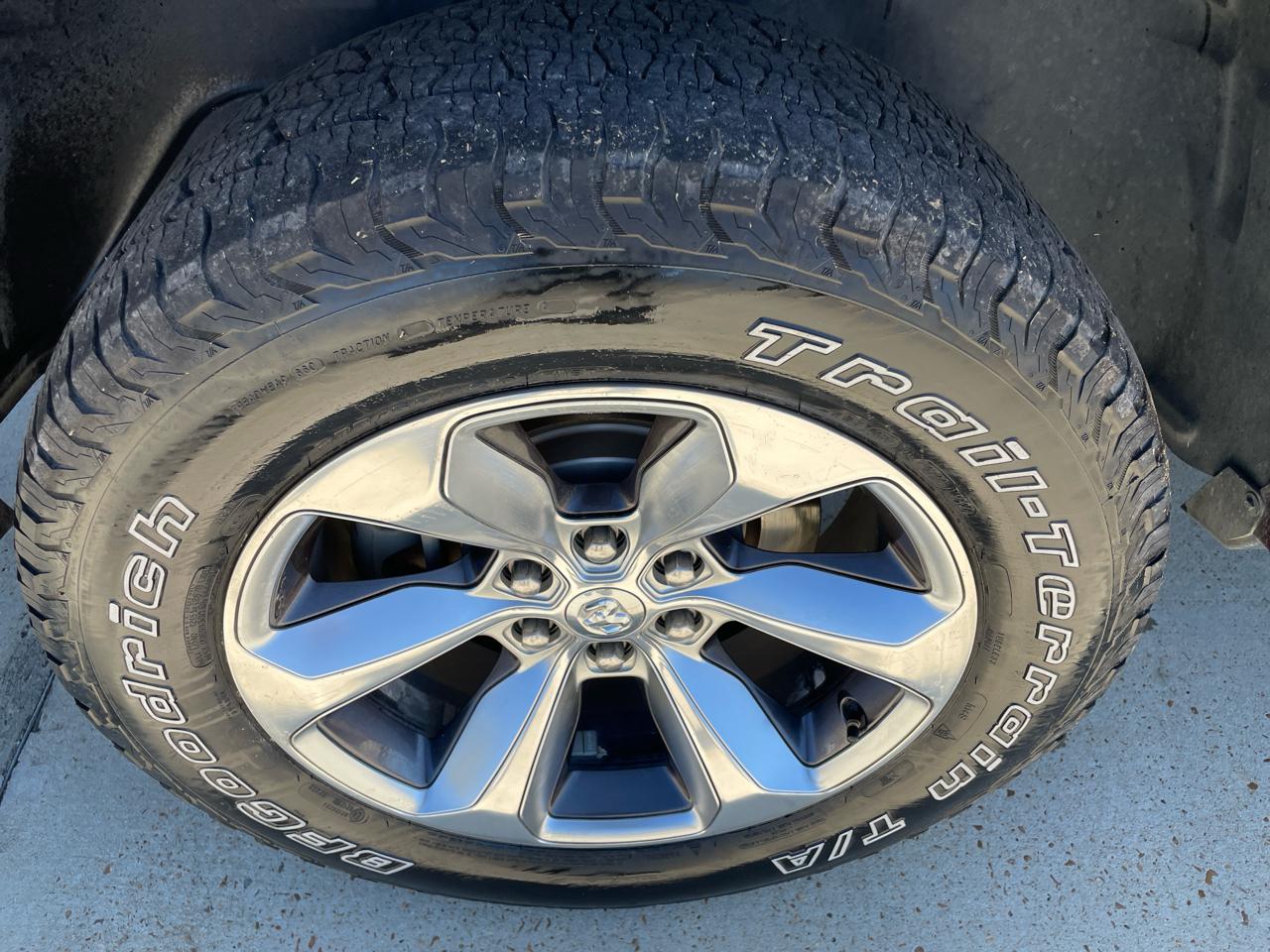 RAM 1500 Limited 4x4 Crew Cab 5'7" Box 2019