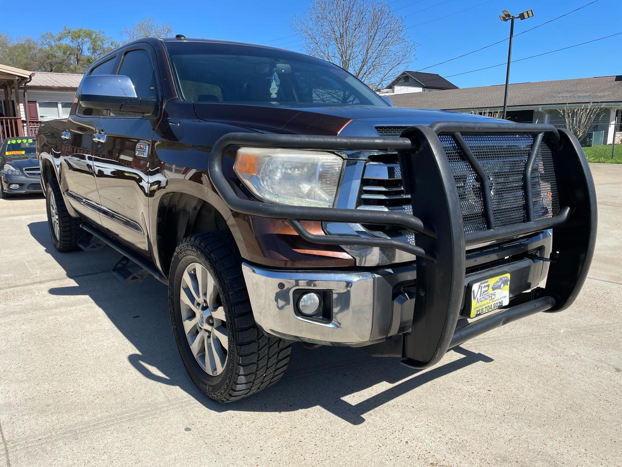 Toyota Tundra 4WD Truck CrewMax 5.7L FFV V8 6-Spd AT 1794 (Natl) 2016