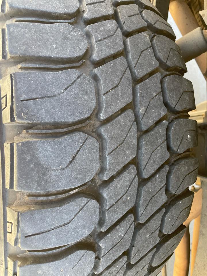 Toyota Tundra 4WD Truck CrewMax 5.7L FFV V8 6-Spd AT 1794 (Natl) 2016