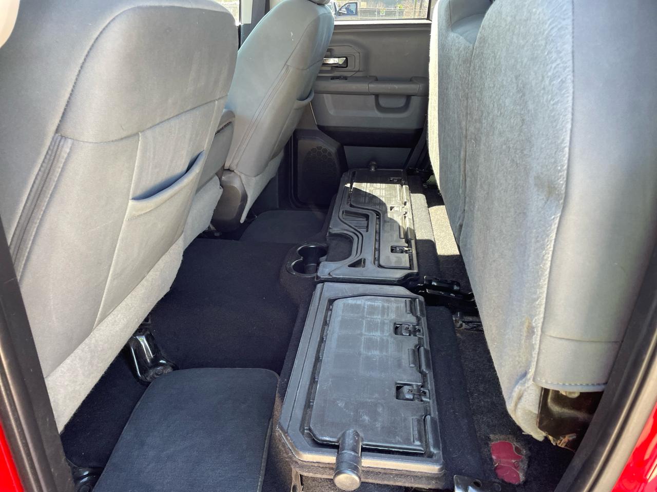 RAM 1500 2WD Quad Cab 140.5" Big Horn 2015