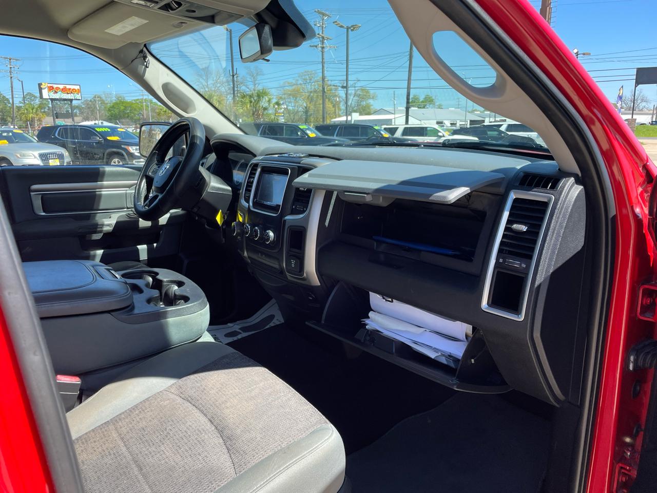 RAM 1500 2WD Quad Cab 140.5" Big Horn 2015