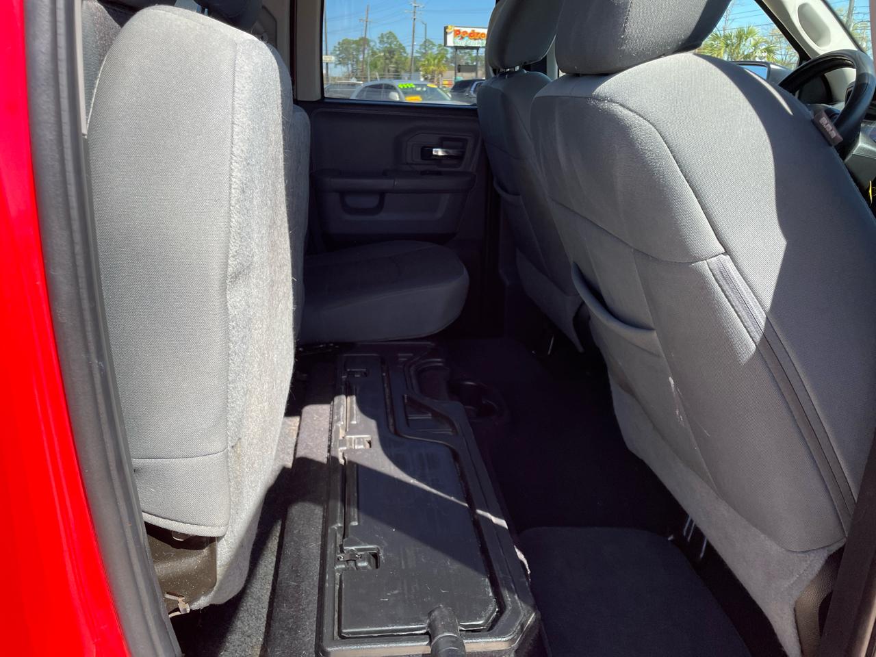 RAM 1500 2WD Quad Cab 140.5" Big Horn 2015