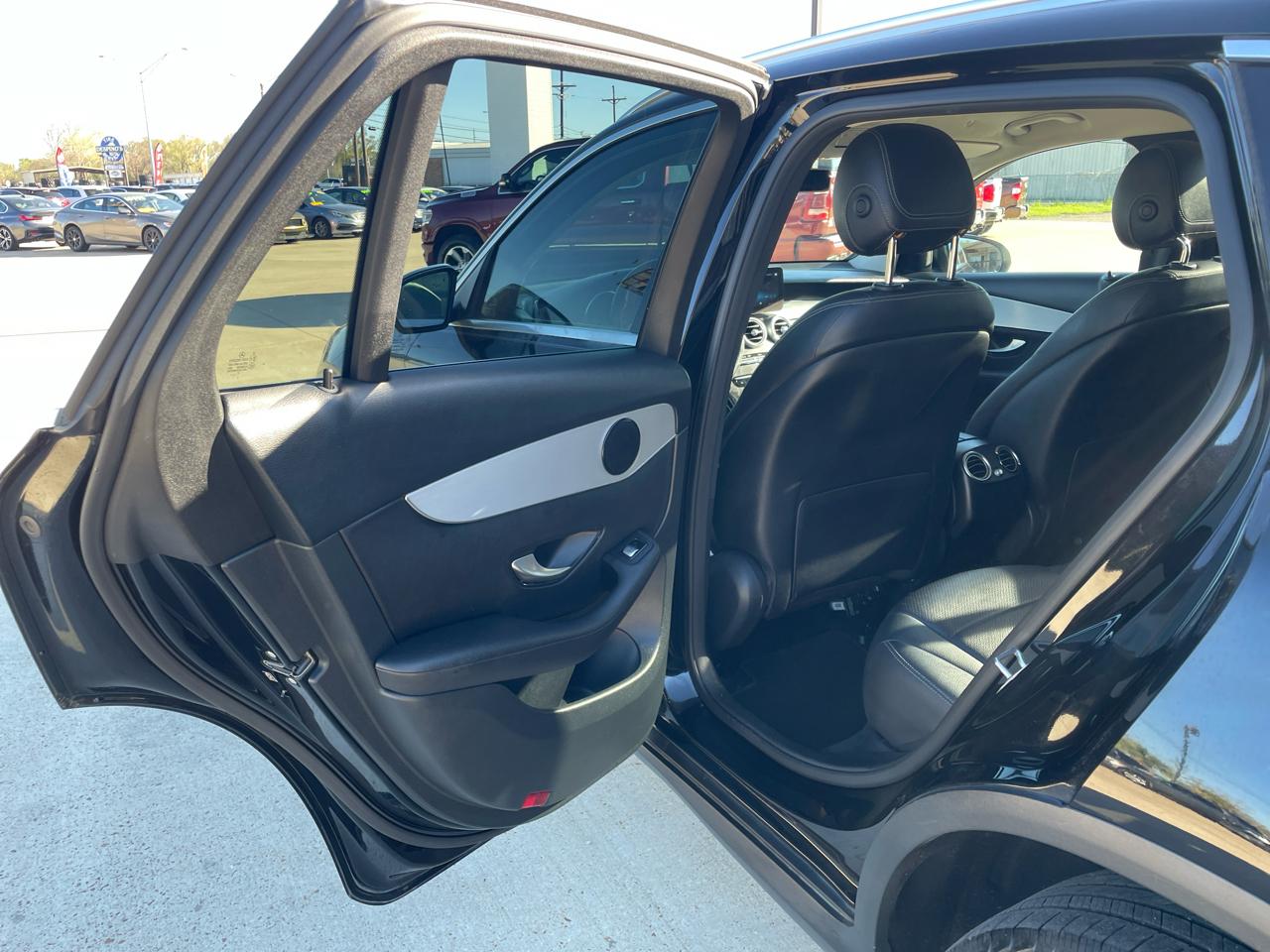 Mercedes-Benz GLC GLC 300 SUV 2020