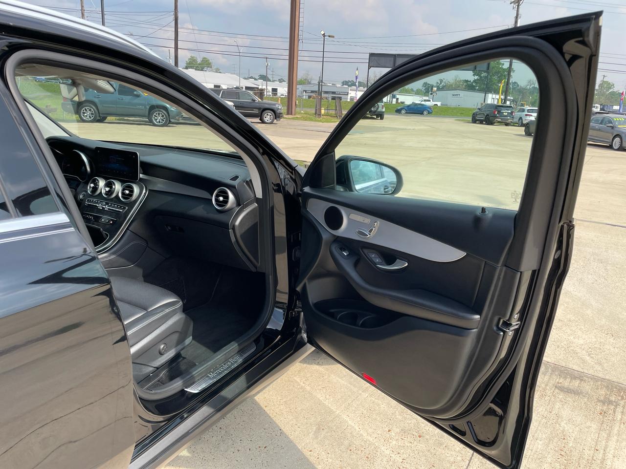 Mercedes-Benz GLC GLC 300 SUV 2020