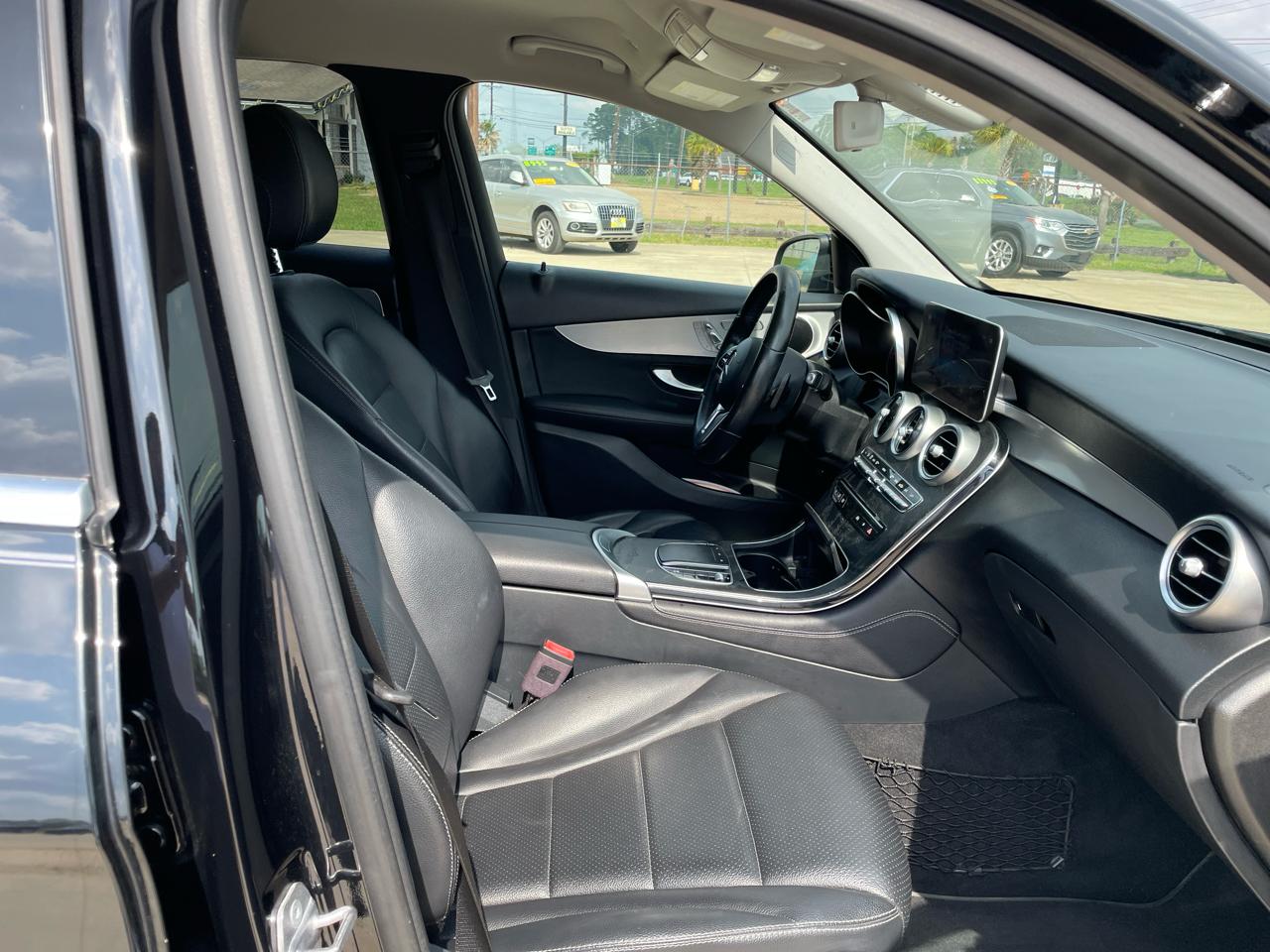 Mercedes-Benz GLC GLC 300 SUV 2020