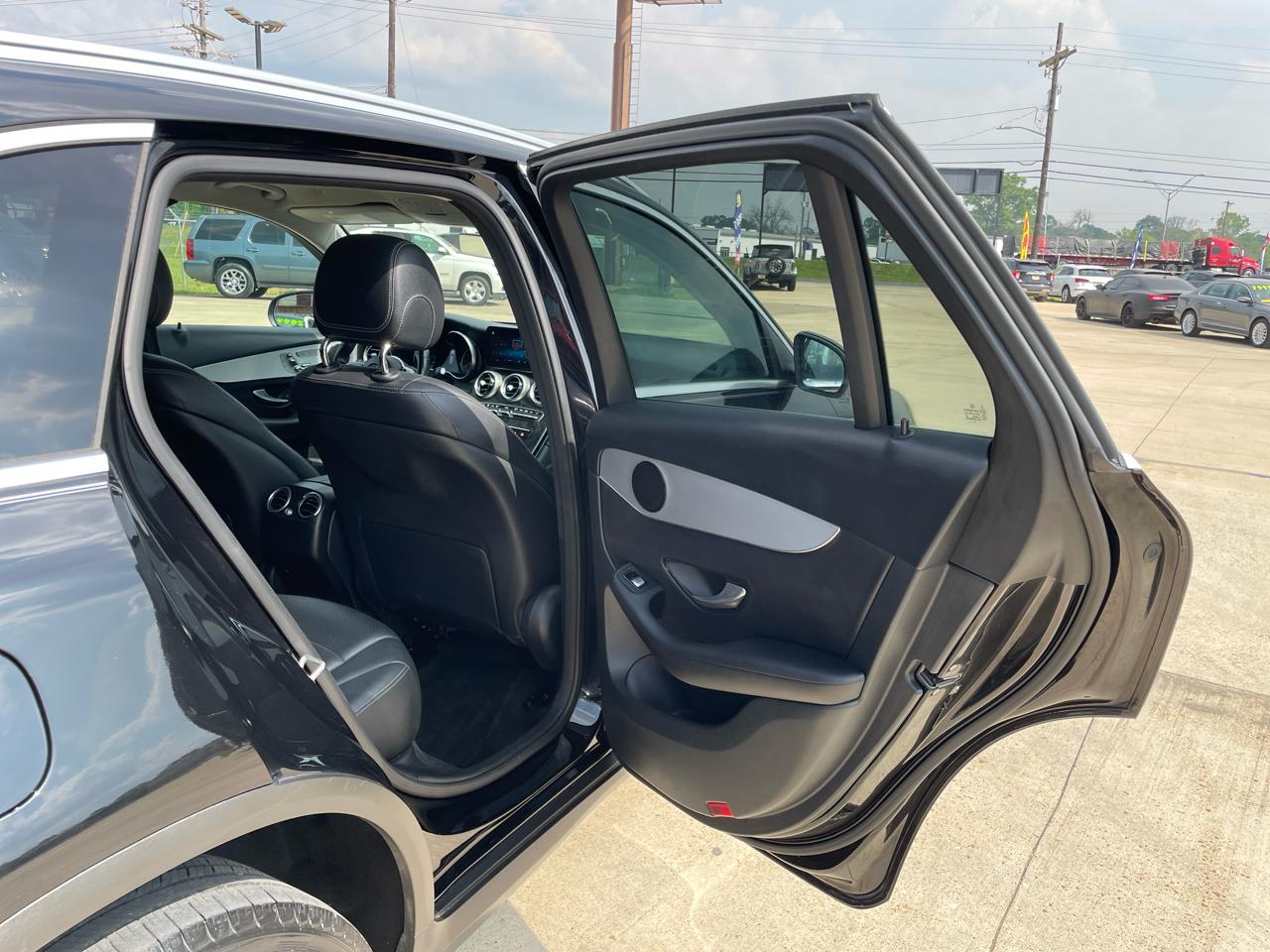 Mercedes-Benz GLC GLC 300 SUV 2020