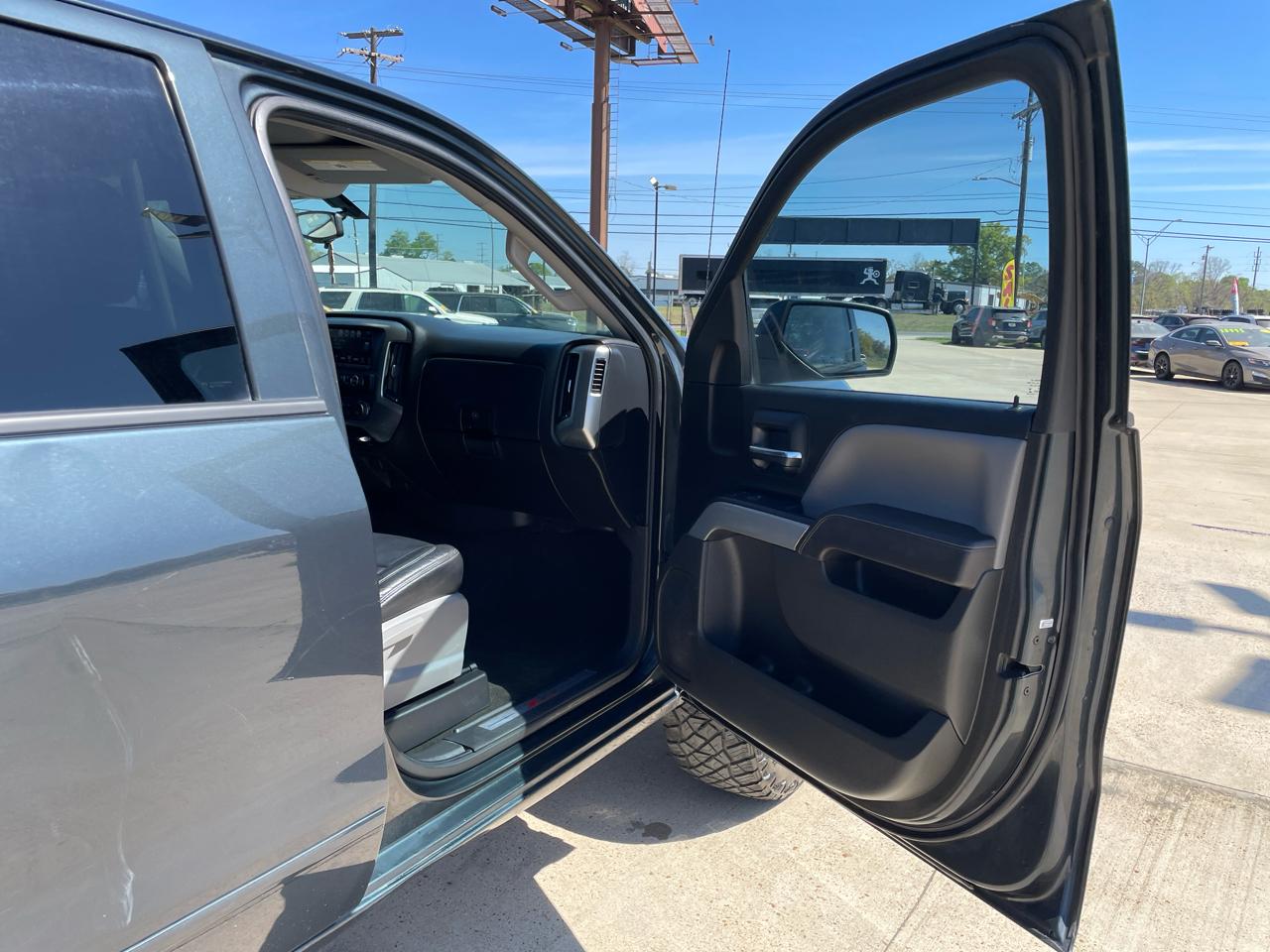 Chevrolet Silverado 1500 4WD Crew Cab 143.5" LT w/2LT 2018