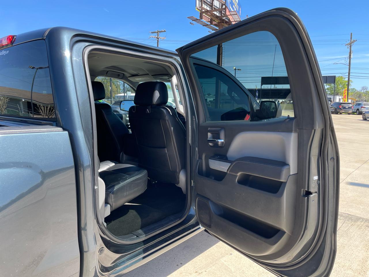 Chevrolet Silverado 1500 4WD Crew Cab 143.5" LT w/2LT 2018