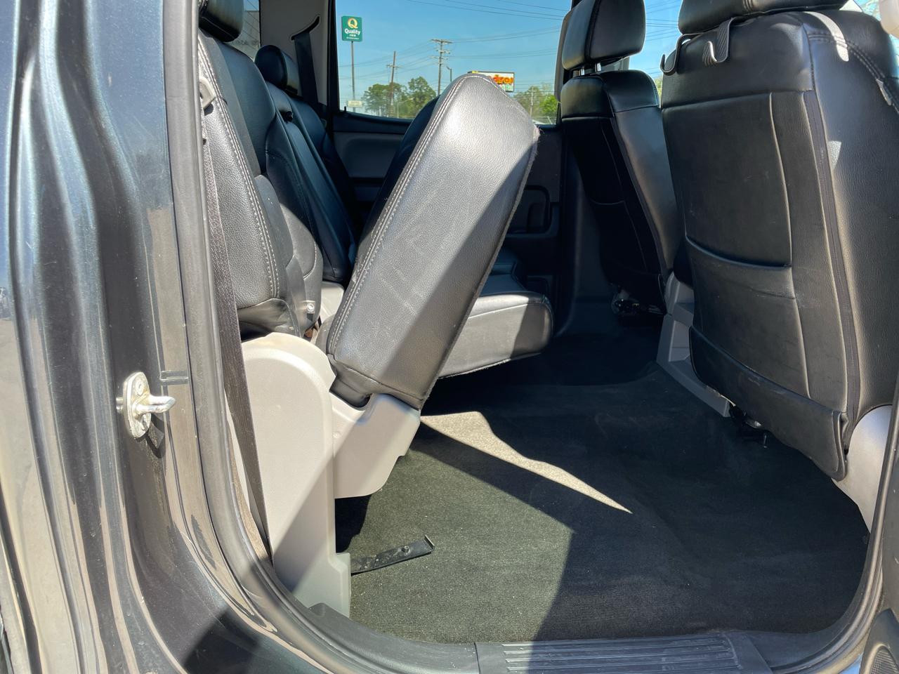 Chevrolet Silverado 1500 4WD Crew Cab 143.5" LT w/2LT 2018