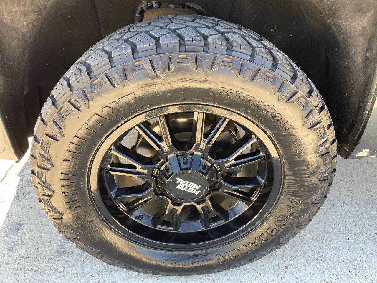 Chevrolet Silverado 1500 4WD Crew Cab 143.5" LT w/2LT 2018