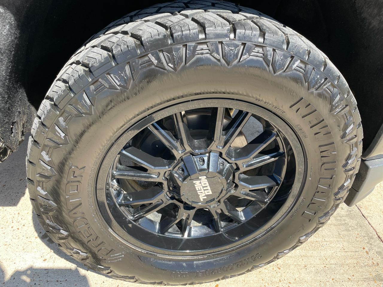 Chevrolet Silverado 1500 4WD Crew Cab 143.5" LT w/2LT 2018