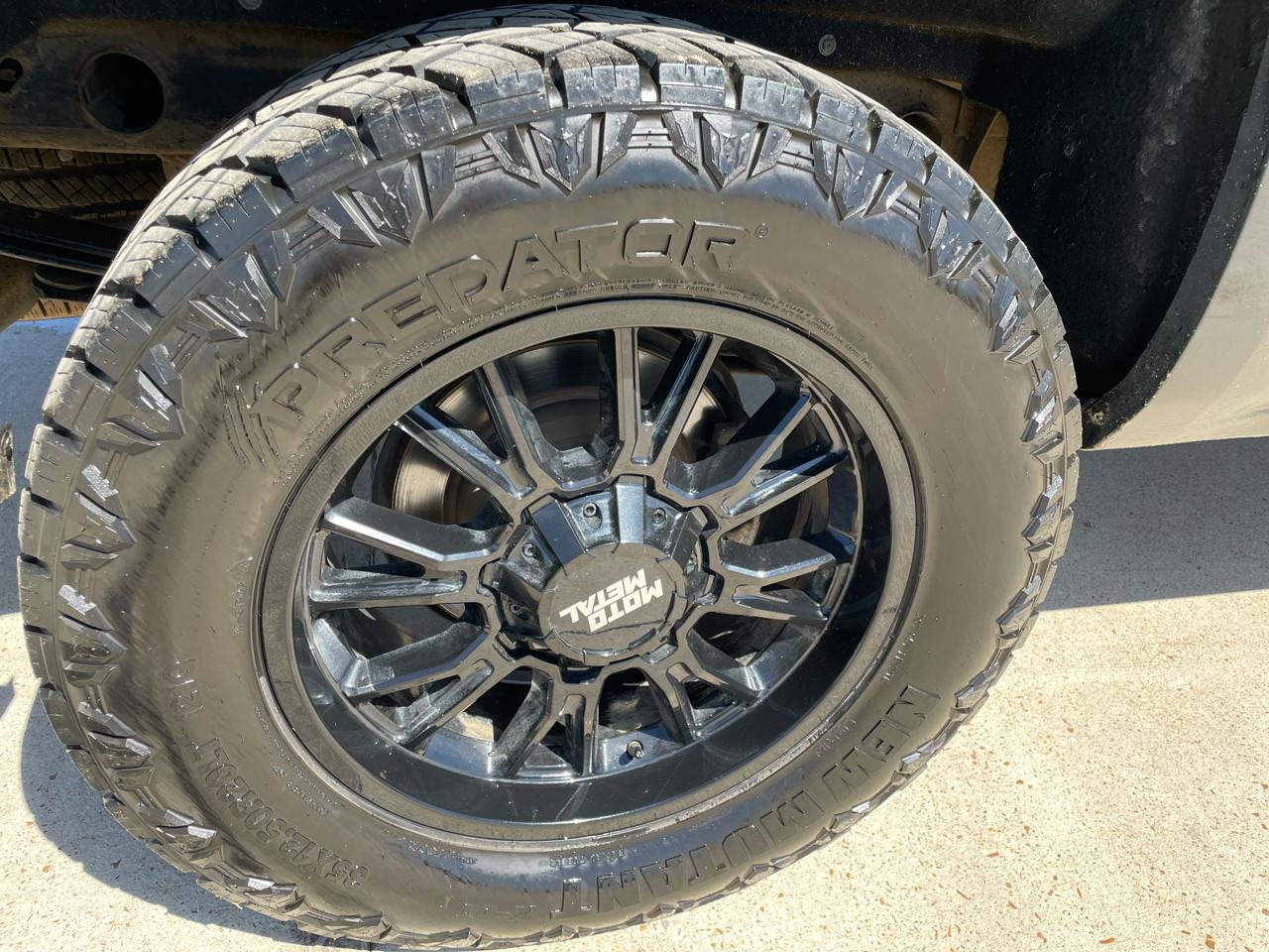 Chevrolet Silverado 1500 4WD Crew Cab 143.5" LT w/2LT 2018