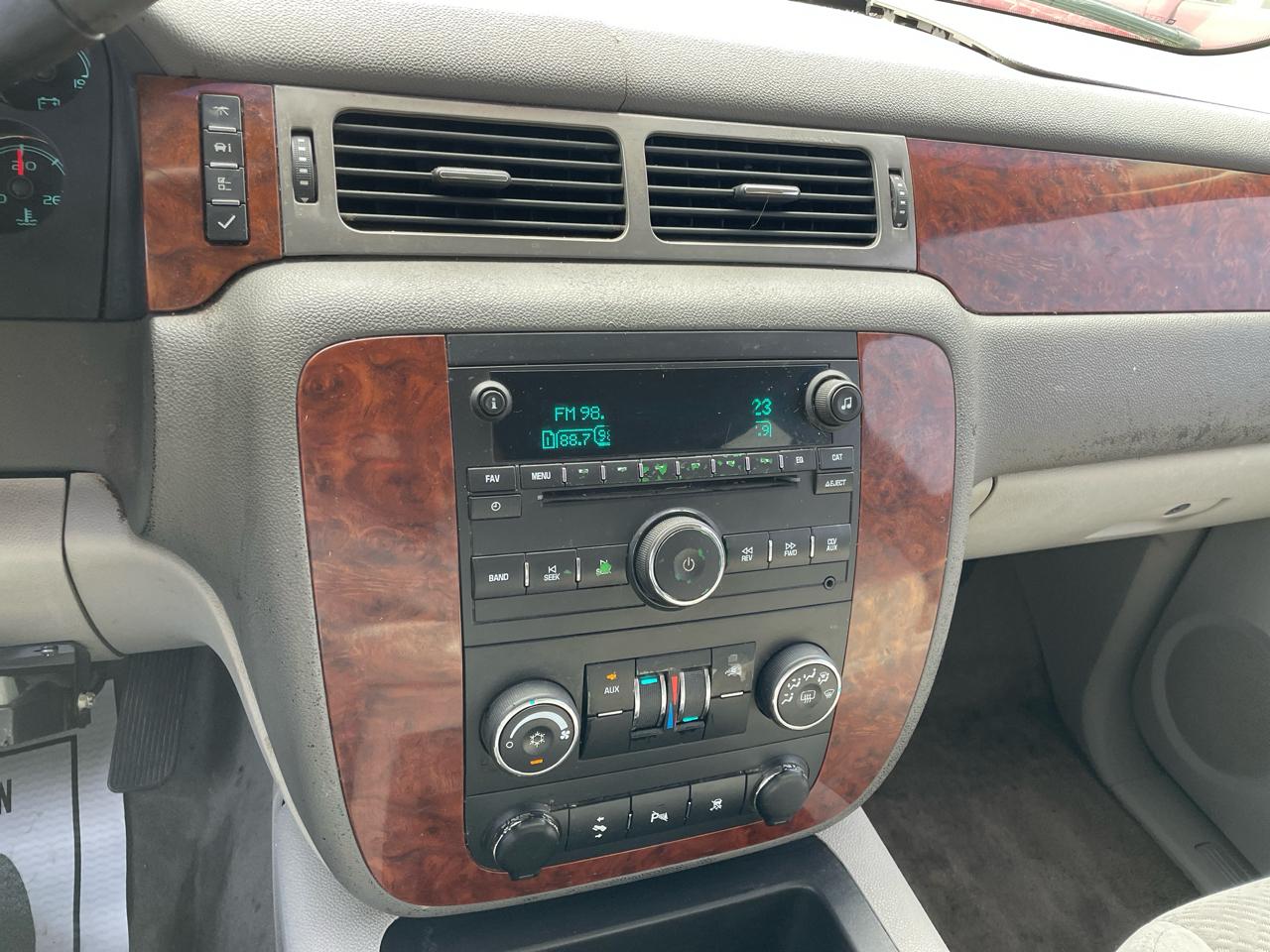 Chevrolet Tahoe 2WD 4dr 1500 LT w/1LT 2008