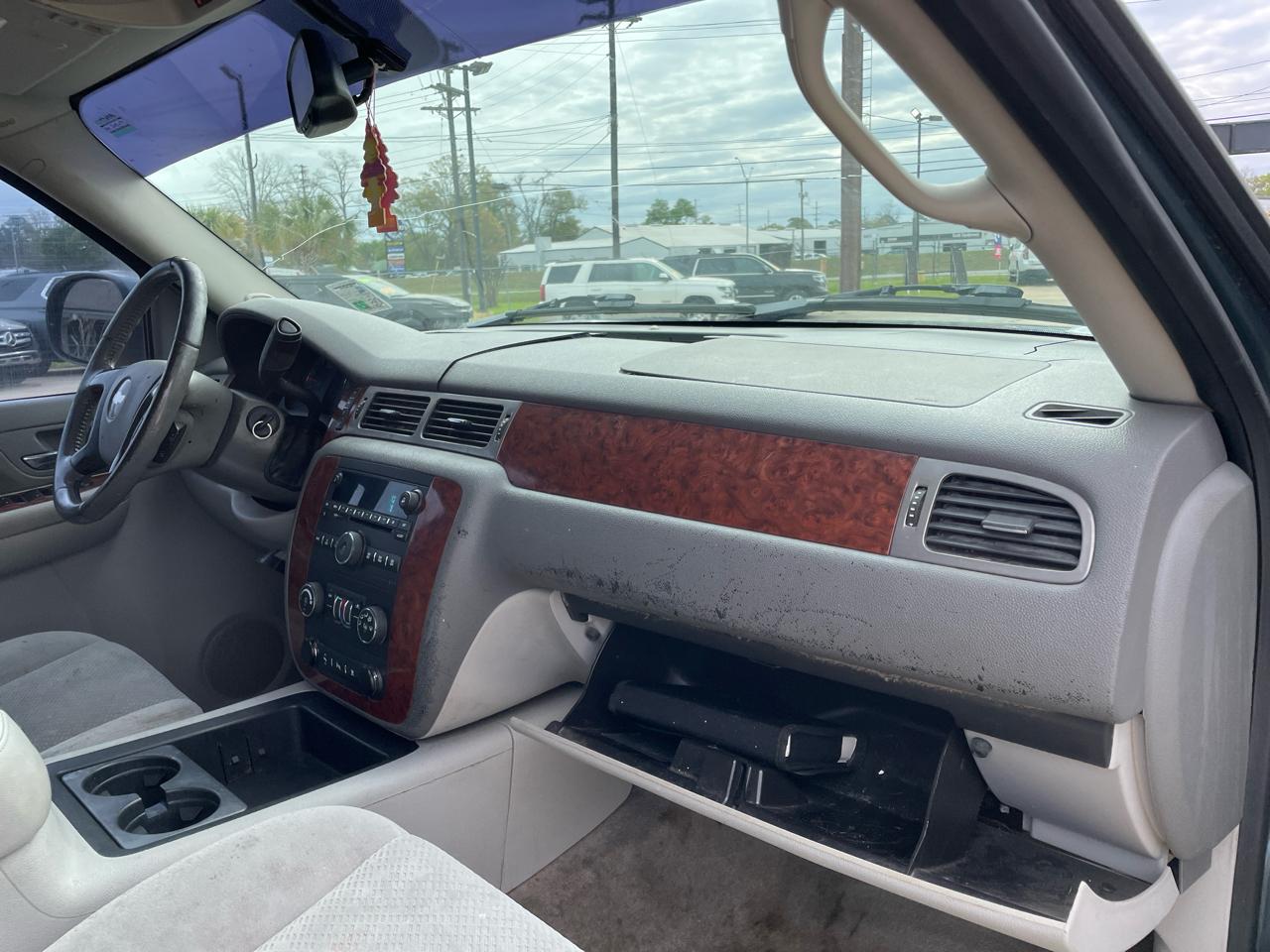 Chevrolet Tahoe 2WD 4dr 1500 LT w/1LT 2008