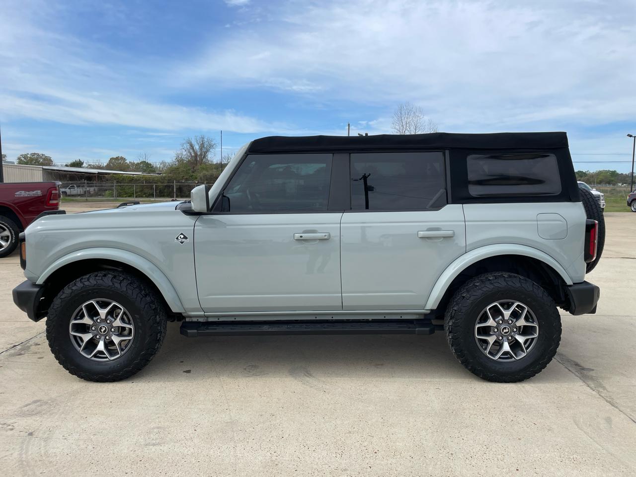 Ford Bronco Outer Banks 4 Door 4x4 2021