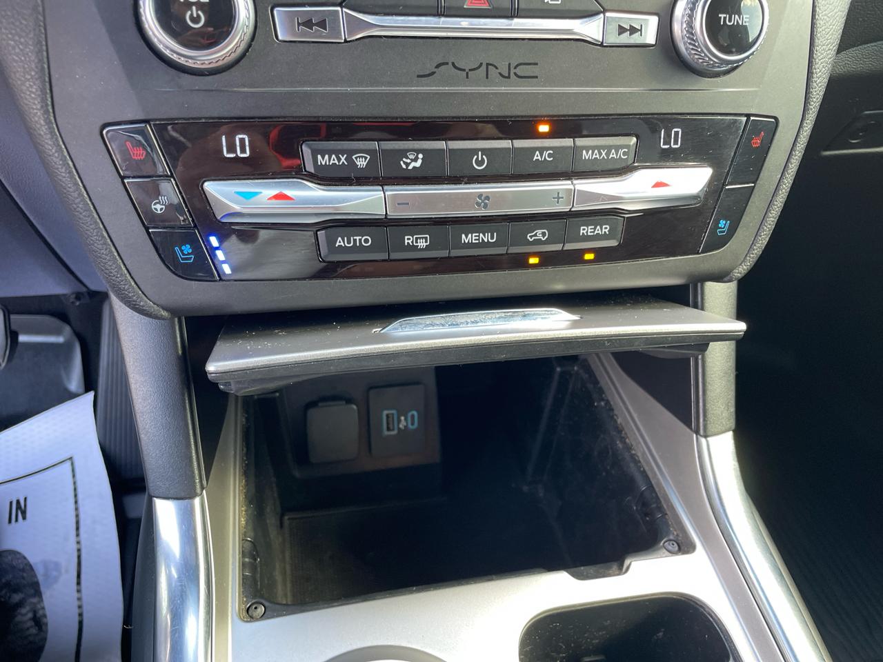 Ford Explorer Limited RWD 2020