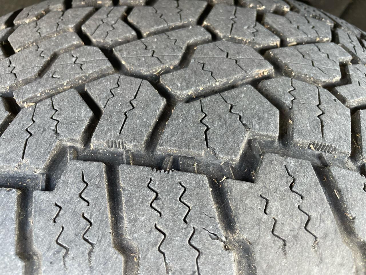 GMC Sierra 1500 4WD Crew Cab 143.5" SLT 2018