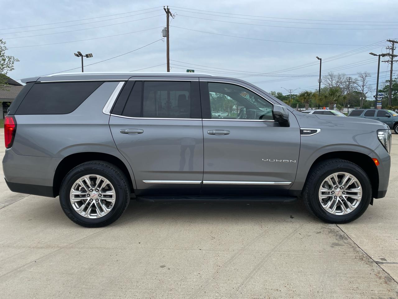 GMC Yukon 2WD 4dr SLT 2021