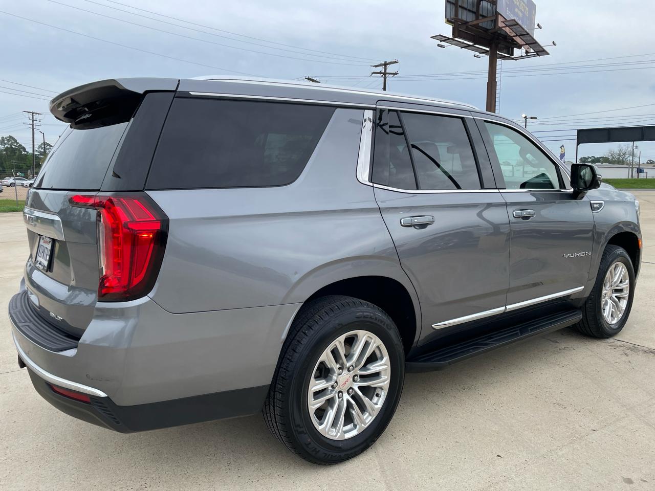 GMC Yukon 2WD 4dr SLT 2021