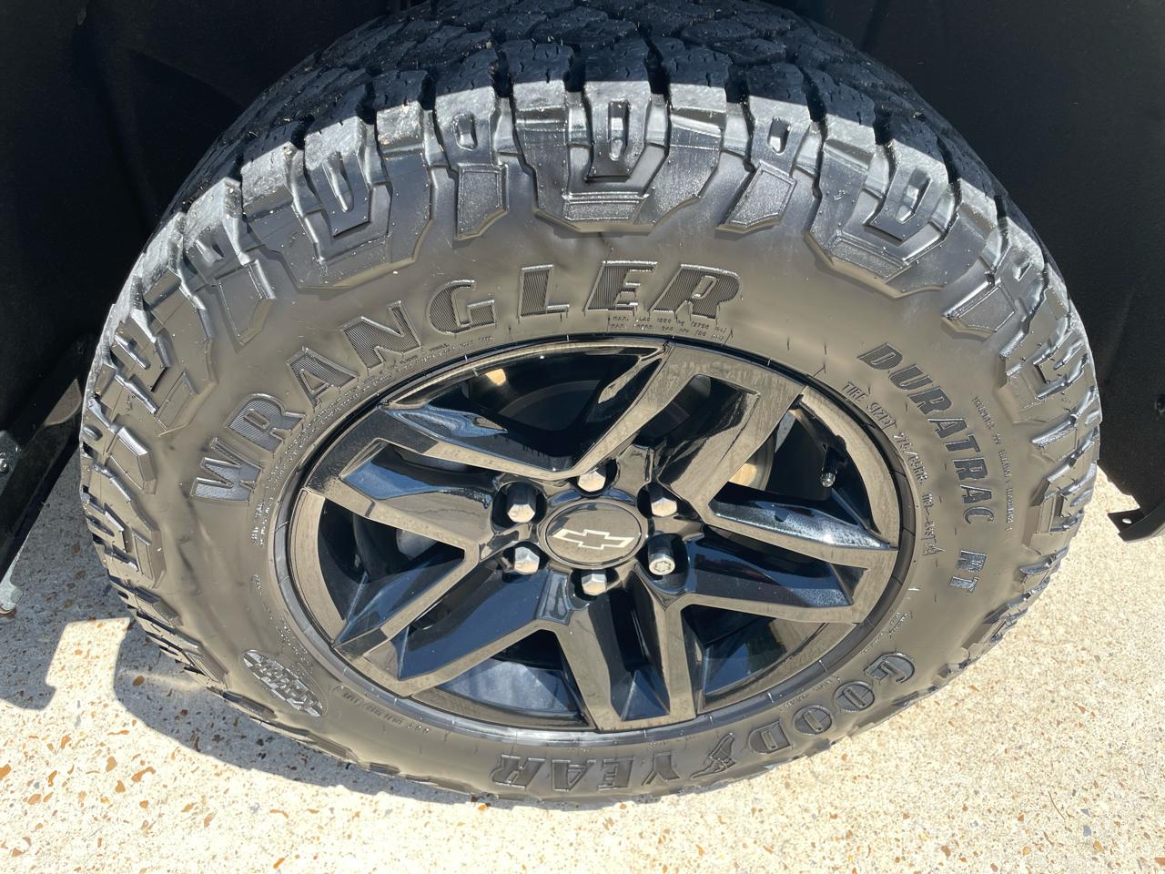 Chevrolet Silverado 1500 4WD Crew Cab 147" LT Trail Boss 2021