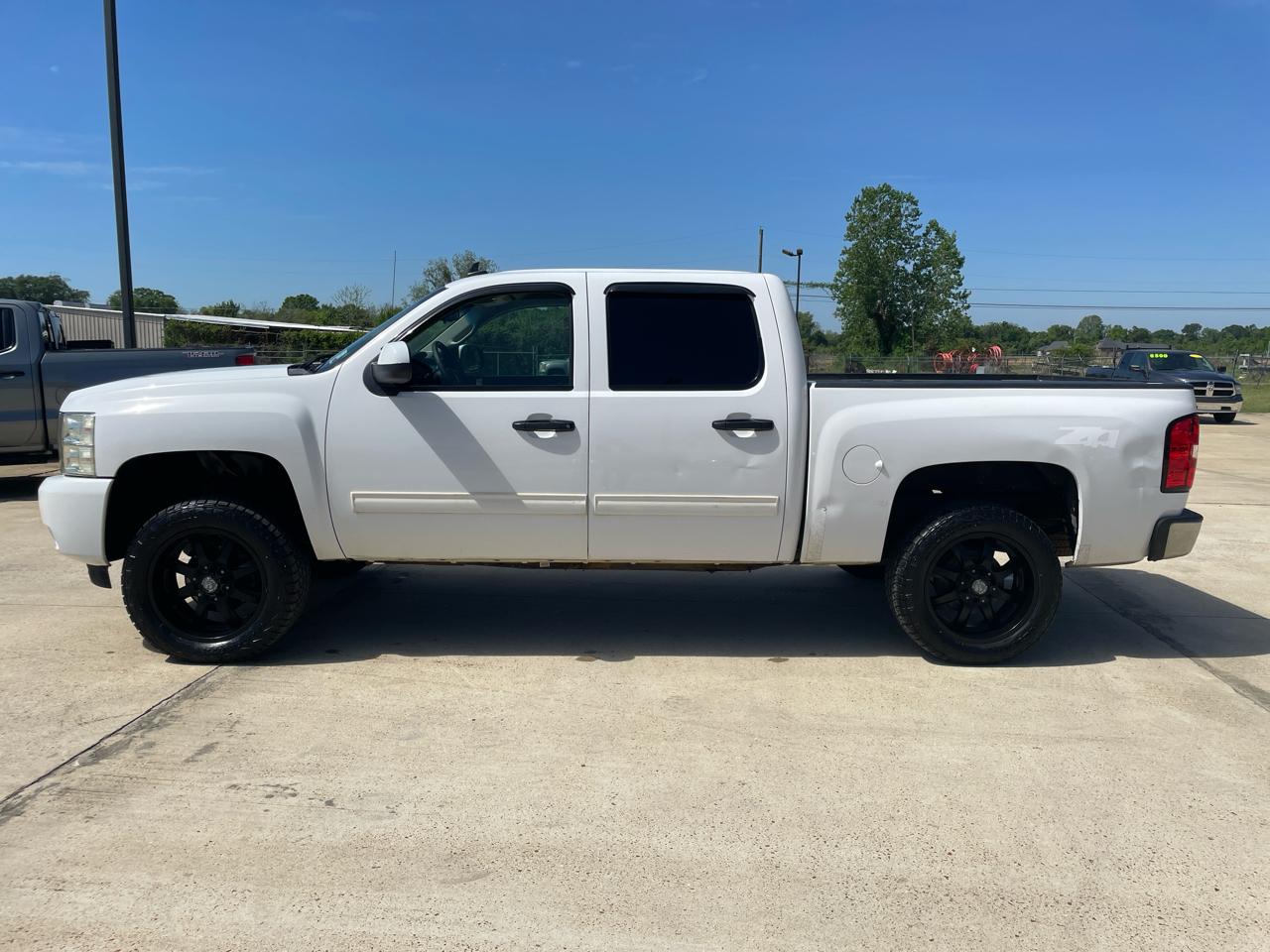 Chevrolet Silverado 1500 4WD Crew Cab 143.5" LT 2011