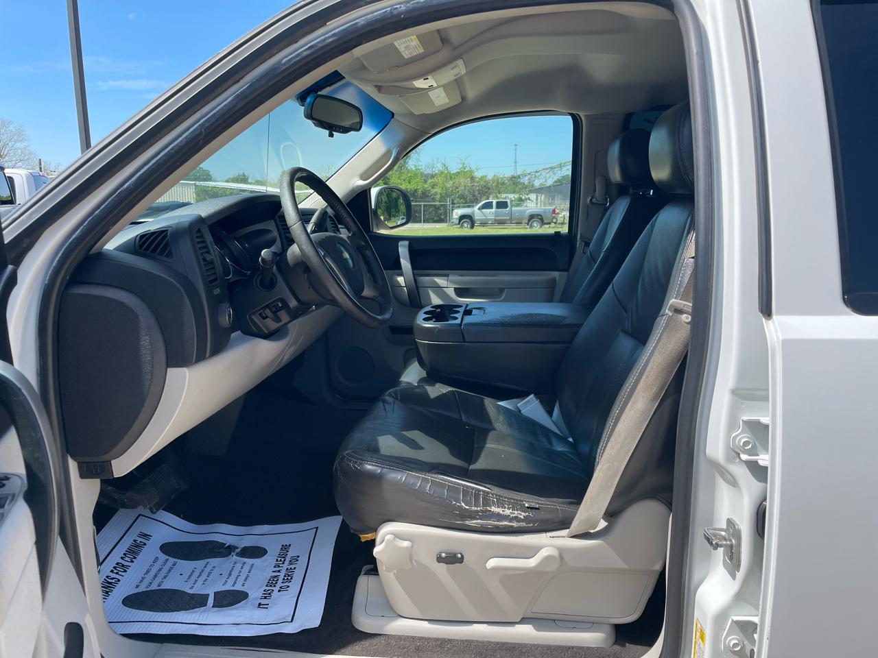 Chevrolet Silverado 1500 4WD Crew Cab 143.5" LT 2011