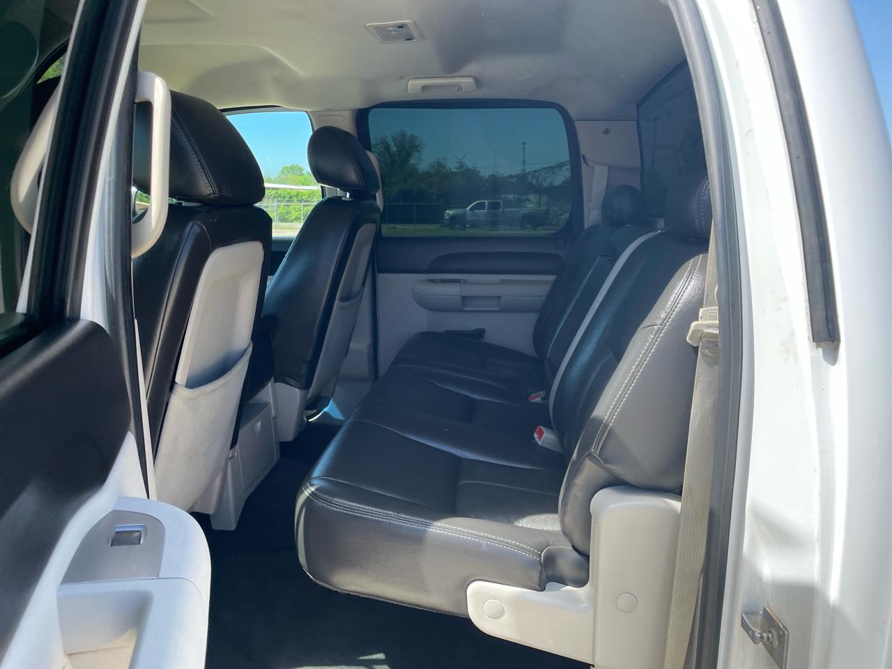 Chevrolet Silverado 1500 4WD Crew Cab 143.5" LT 2011