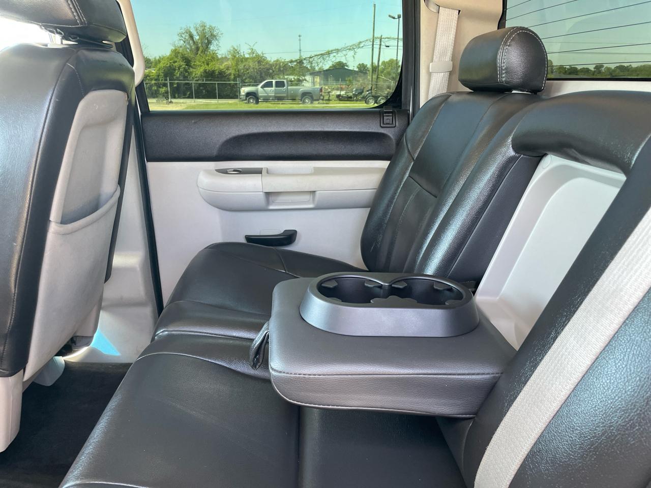 Chevrolet Silverado 1500 4WD Crew Cab 143.5" LT 2011