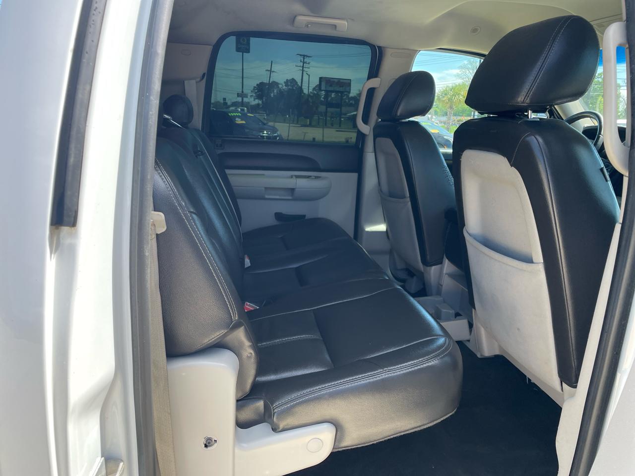 Chevrolet Silverado 1500 4WD Crew Cab 143.5" LT 2011