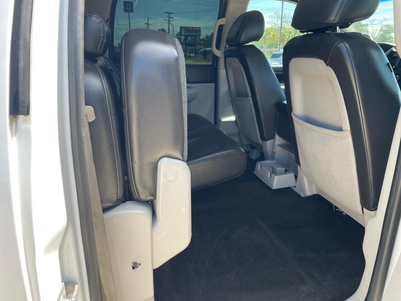 Chevrolet Silverado 1500 4WD Crew Cab 143.5" LT 2011