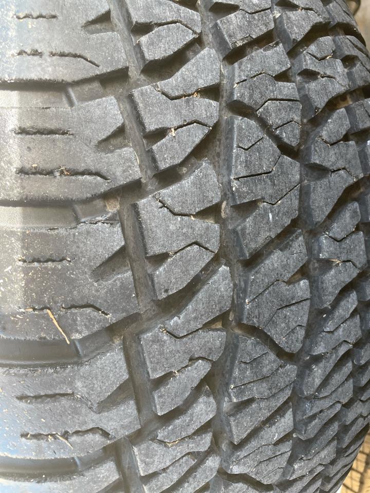 Chevrolet Silverado 1500 4WD Crew Cab 143.5" LT 2011