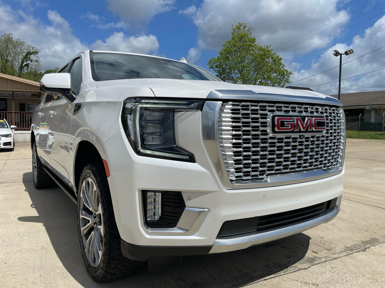 GMC Yukon XL 4WD 4dr Denali 2022
