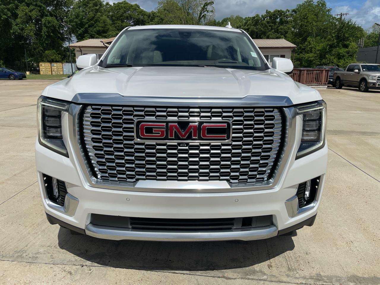 GMC Yukon XL 4WD 4dr Denali 2022