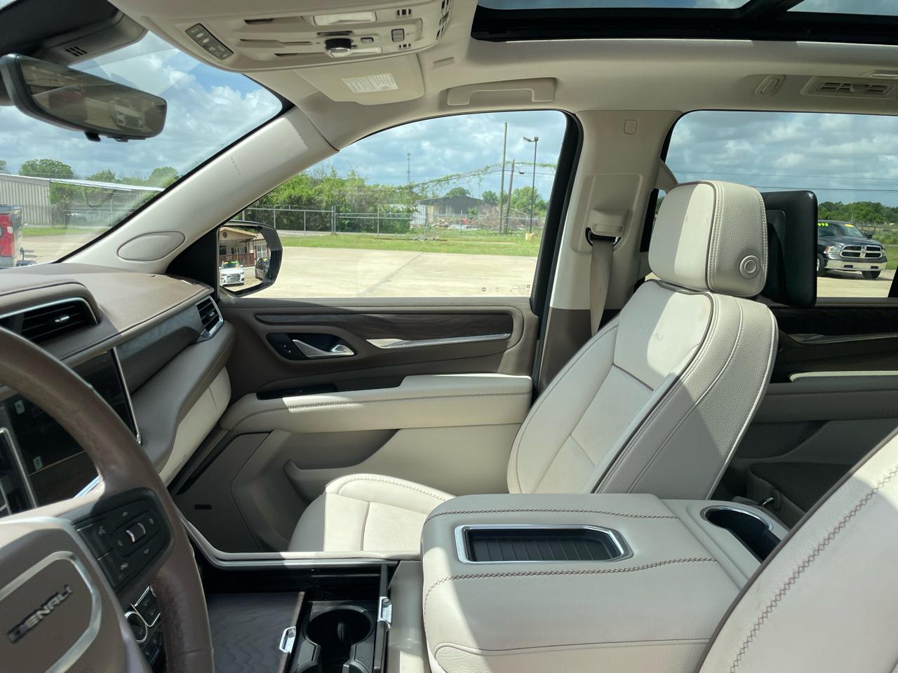 GMC Yukon XL 4WD 4dr Denali 2022