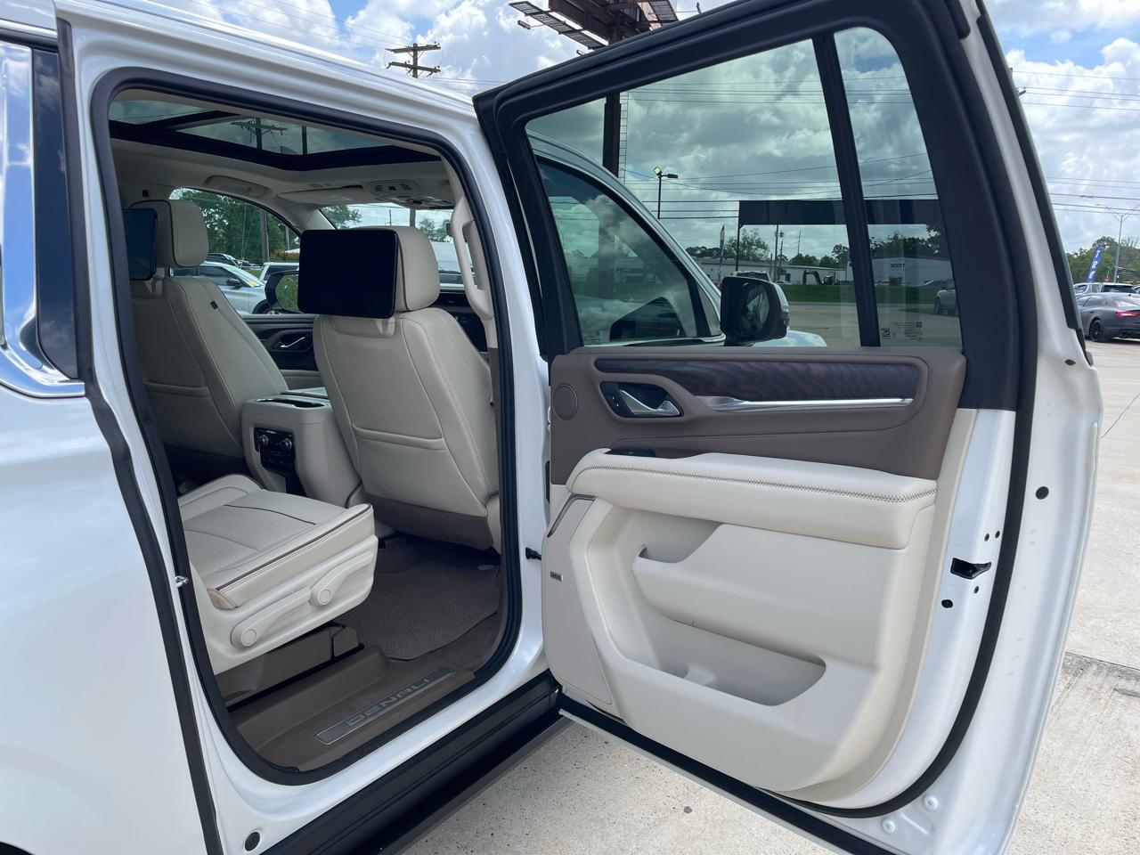 GMC Yukon XL 4WD 4dr Denali 2022