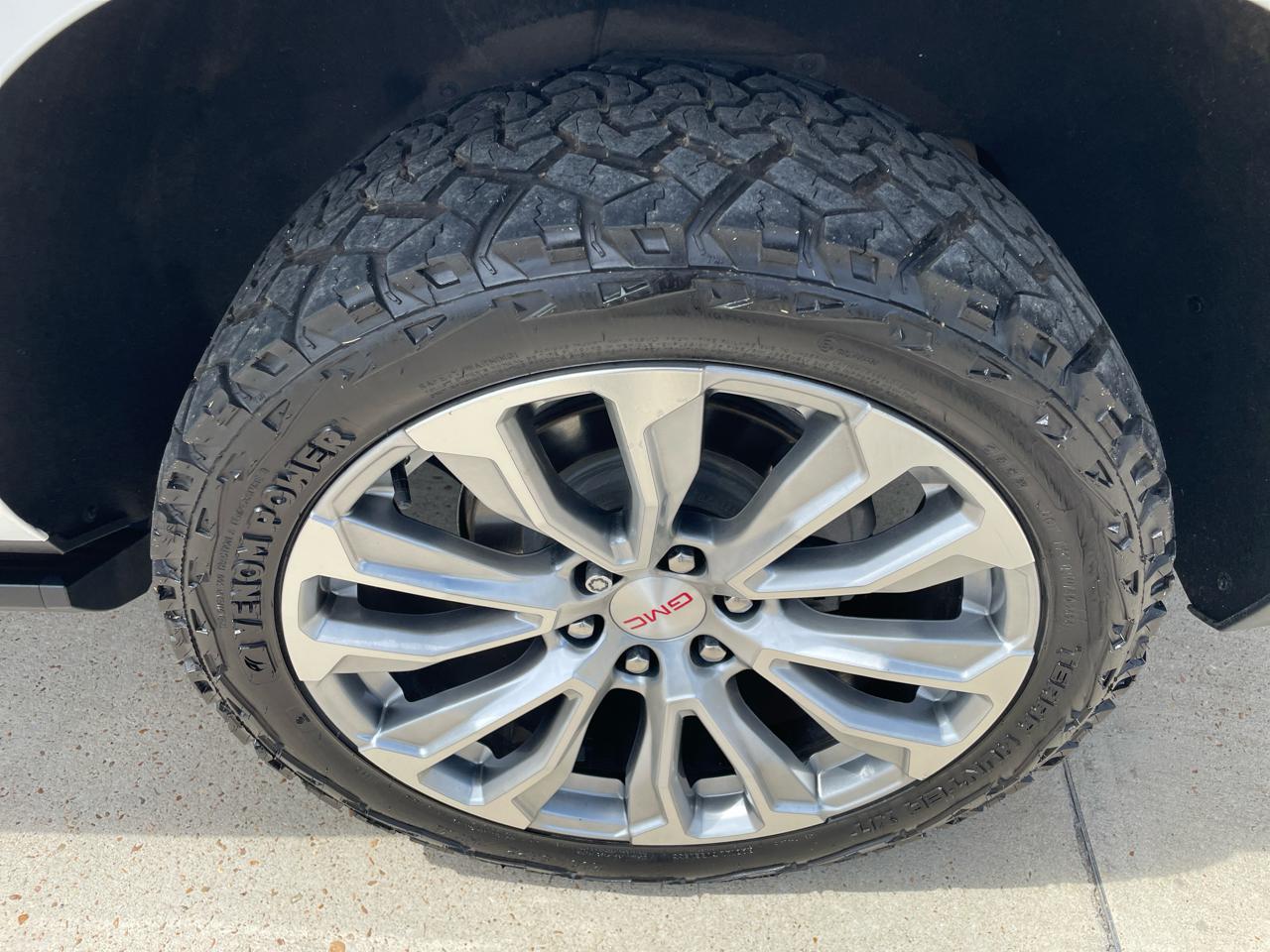 GMC Yukon XL 4WD 4dr Denali 2022