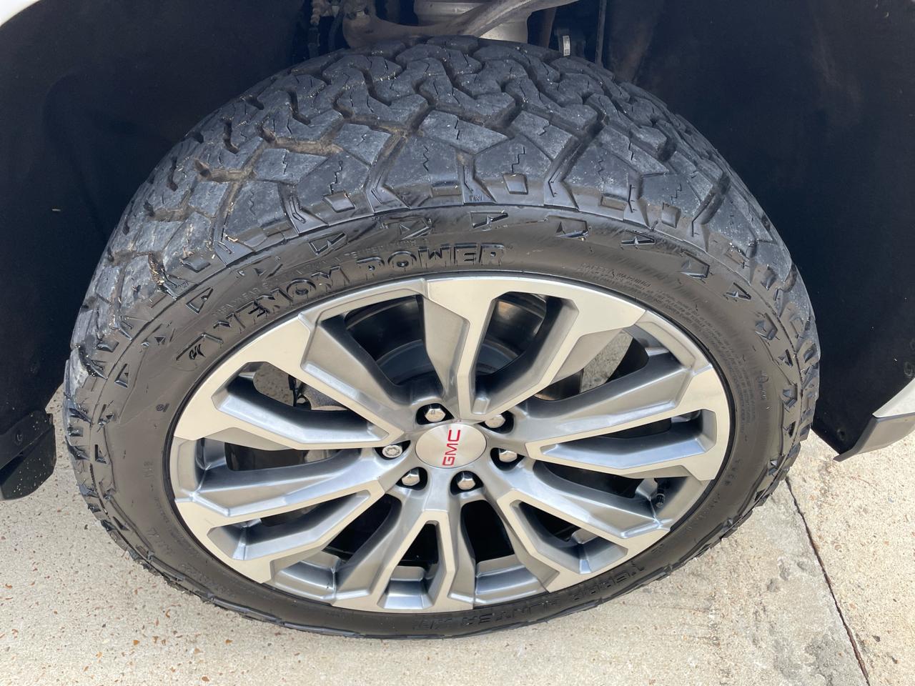 GMC Yukon XL 4WD 4dr Denali 2022