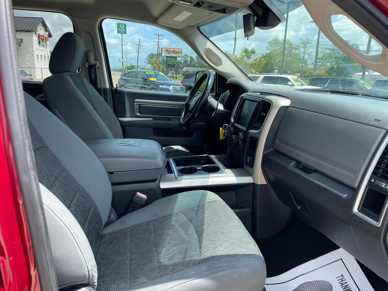 RAM 1500 2WD Quad Cab 140.5" Lone Star 2015