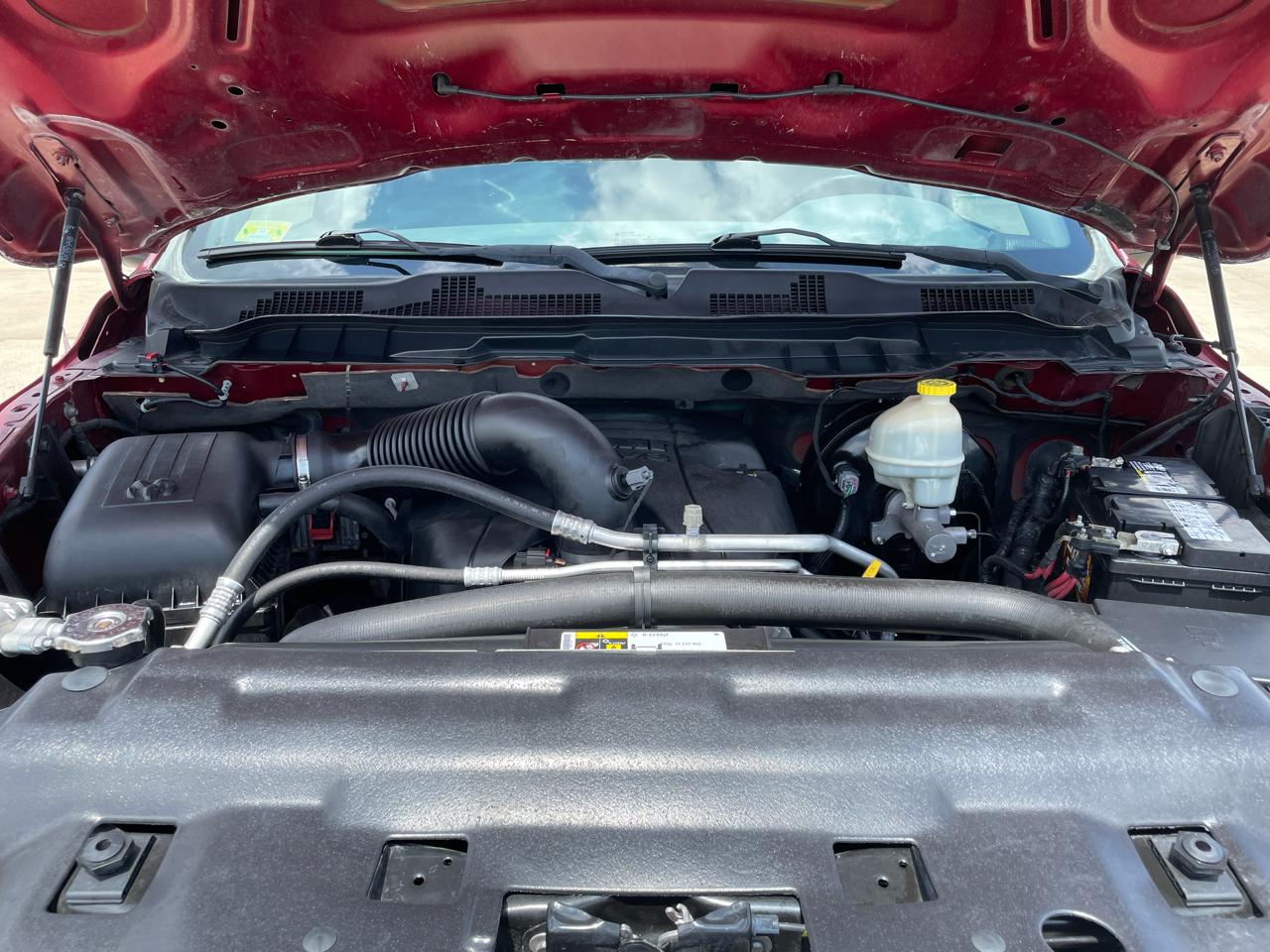 RAM 1500 2WD Quad Cab 140.5" Lone Star 2015