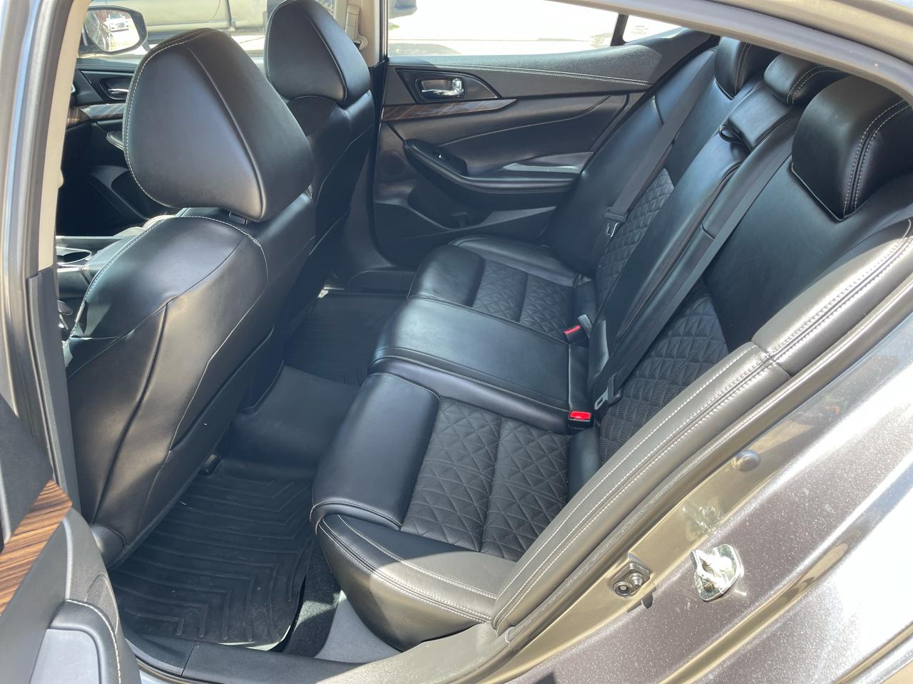 Nissan Maxima Platinum 3.5L 2017