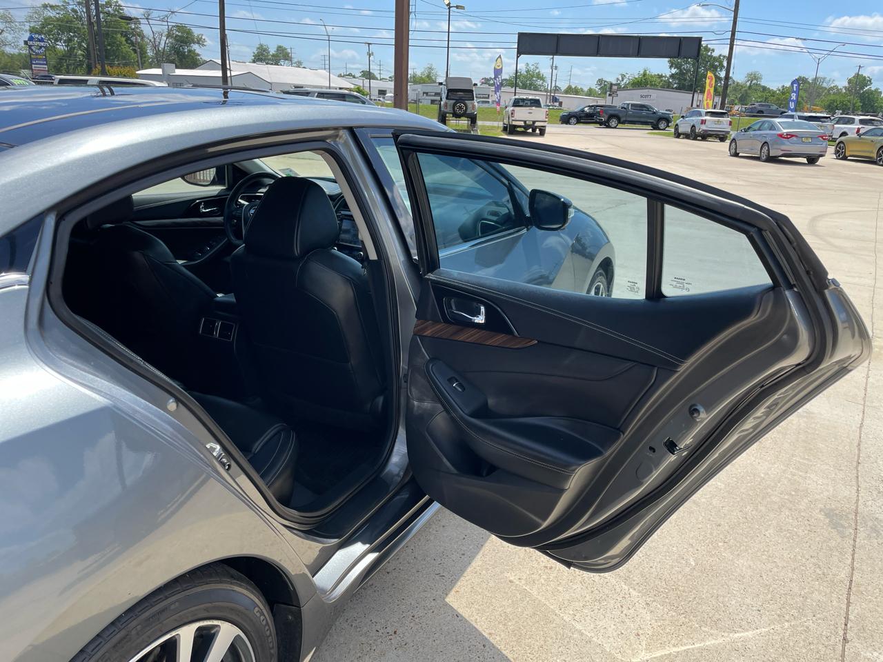 Nissan Maxima Platinum 3.5L 2017