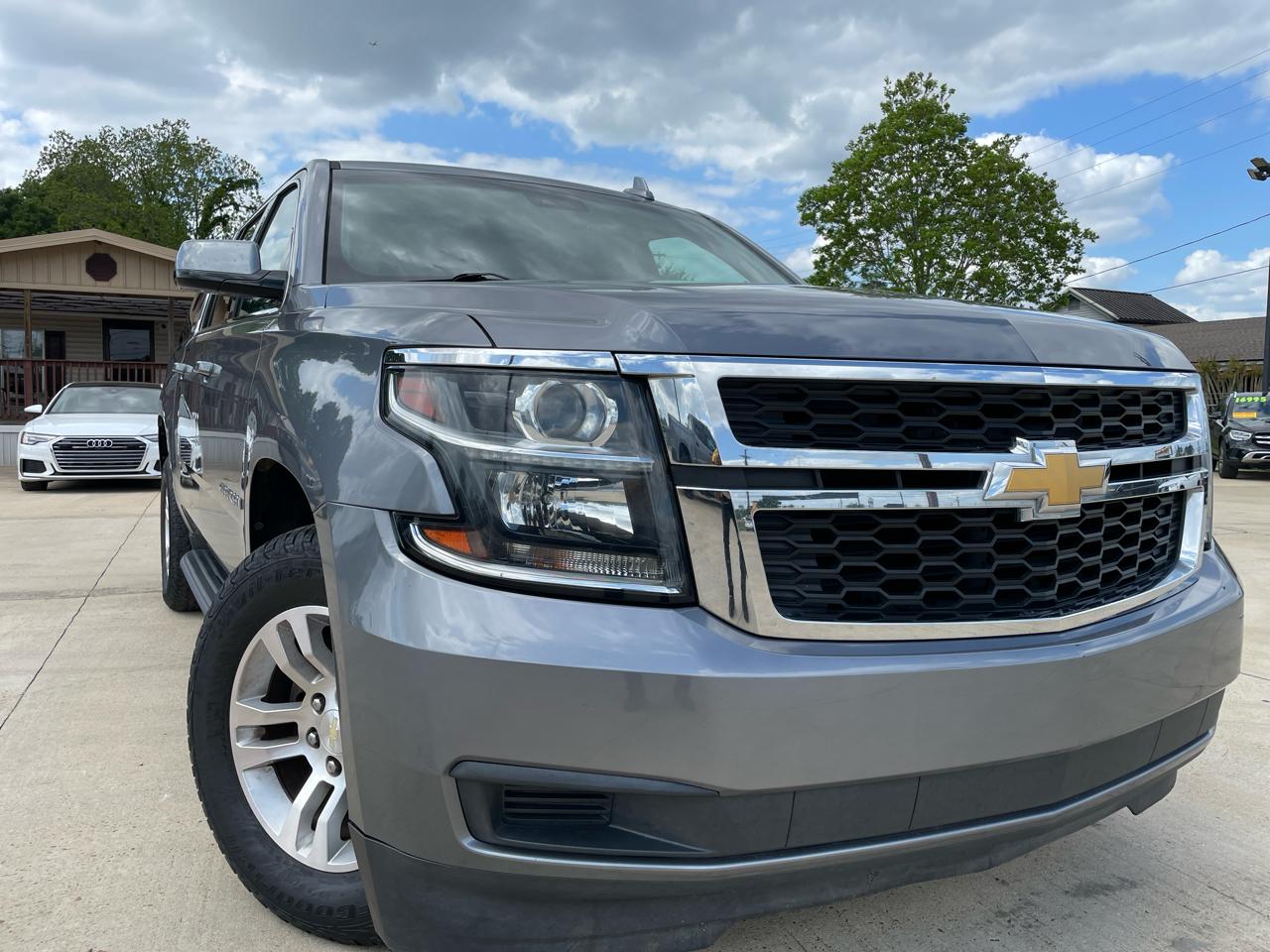 Chevrolet Suburban 4WD 4dr 1500 LT 2019
