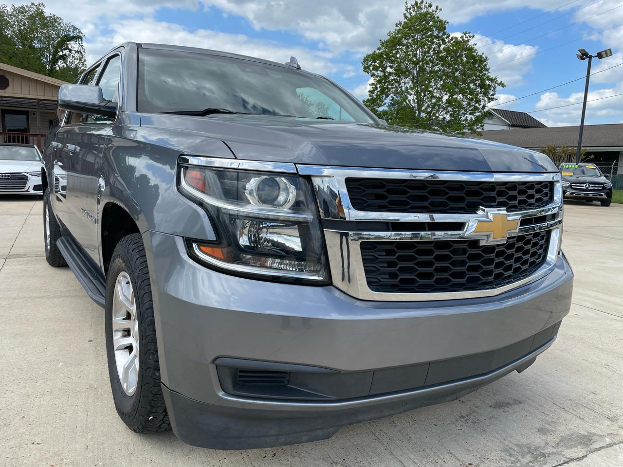 Chevrolet Suburban 4WD 4dr 1500 LT 2019