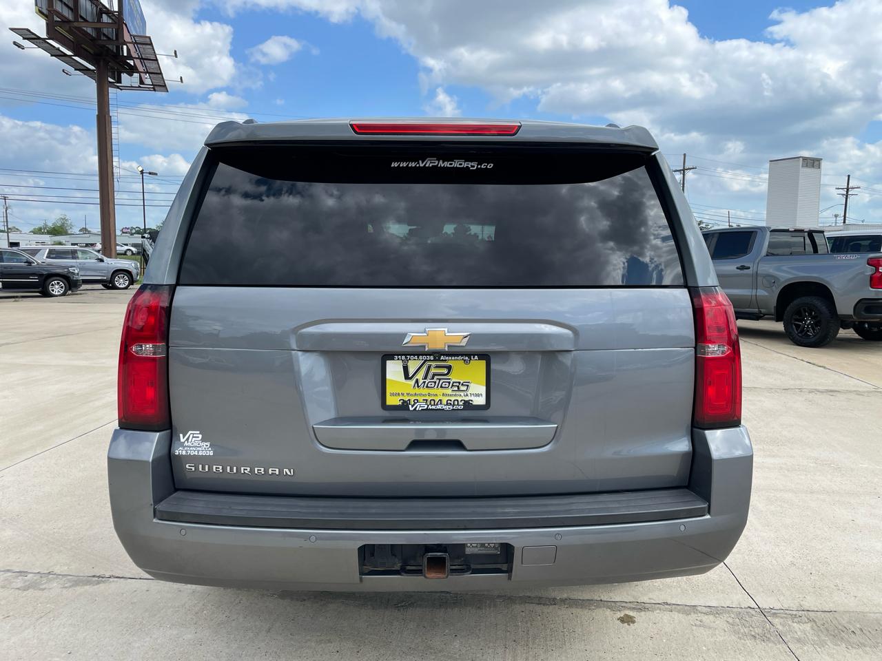 Chevrolet Suburban 4WD 4dr 1500 LT 2019