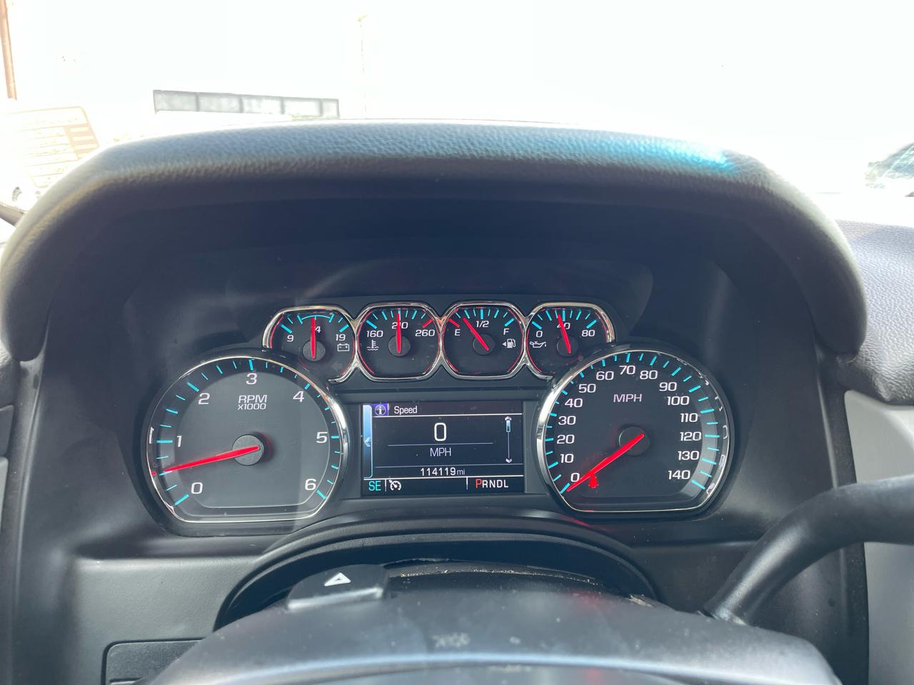 Chevrolet Suburban 4WD 4dr 1500 LT 2019